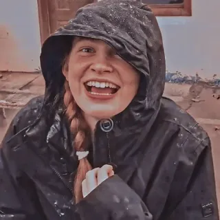 🌟 mulher, menina, capuz, capa de chuva, sorriso, cabelo ruivo whatsapp sticker