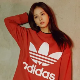 😀 adidas kobieta, koreańska, idol, Jisoo, piosenkarka, Adidas, marka, moda telegram sticker