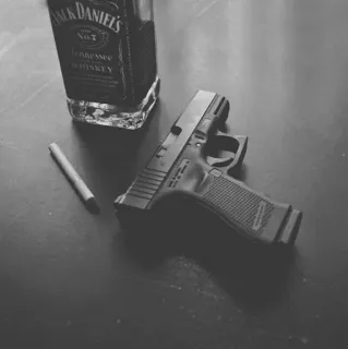 🕳 broń, papieros, alkohol, whisky telegram sticker