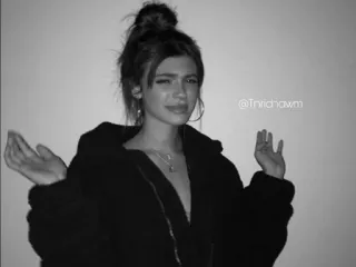 🗞 @Triichawm woman, person, portrait, black and white telegram sticker