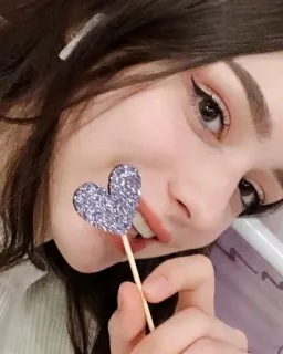 🫀 coração, brilho, mulher, brilho, beleza, close-up telegram sticker