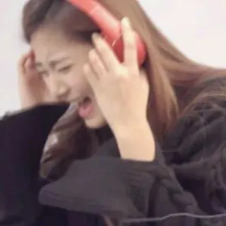 😫 woman, shocked, headphones, screaming, frustration telegram sticker