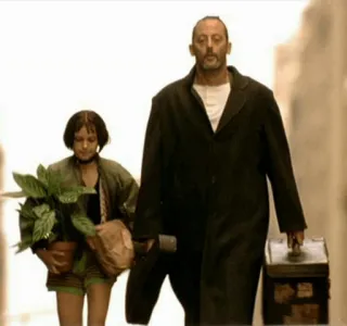 🖤 Léon Léon: The Professional Léon, Léon le professionnel, Mathilda, Jean Reno, Natalie Portman, film, cinéma telegram sticker