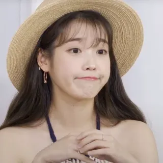 🦋 IU cantor coreano, chapéu, verão, fofo, atriz, ídolo whatsapp sticker