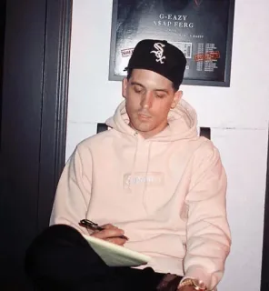 💀 G-Eazy G-Eazy, Rapper, Chicago White Sox, Felpa con cappuccio, Celebrità, Musicista telegram sticker