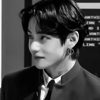 🔪 V kpop, cantante, musica, bts, idol, asiatico, maschio telegram sticker