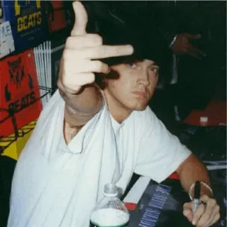 ☹️ Eminem Eminem, dedo do meio, ofensivo, rapper, música, celebridade whatsapp sticker