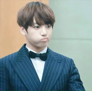 🙁 Jungkook kpop, jungkook, bts, zanger, man, beroemdheid, portret telegram sticker