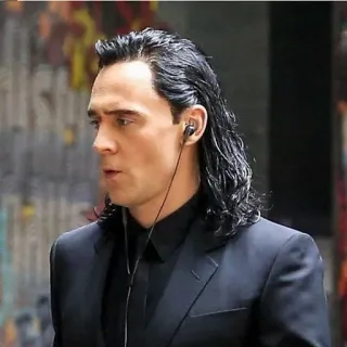 🔊 Loki Tom Hiddleston, Loki, Marvel, actor, retrato telegram sticker