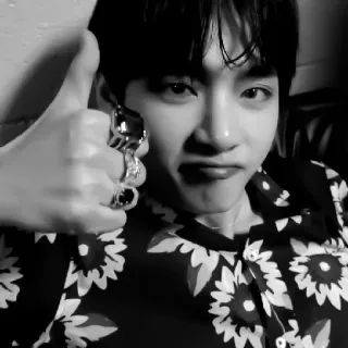 🍼 man, thumbs up, portrait, black and white, person, k-pop whatsapp sticker