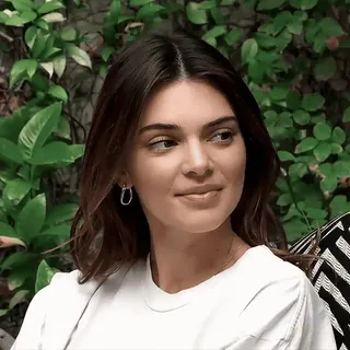 😐 Kendall Jenner ผู้หญิง, บุคคล, คนดัง, นางแบบ, ภาพเหมือน telegram sticker