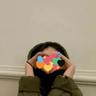 🤭 serce, miłość, uczucie, emoji, słodkie, naklejka telegram sticker