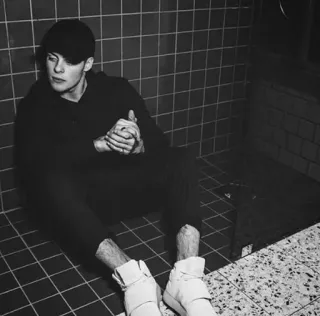🃏 man, sitting, black and white, model, fashion, portrait telegram sticker