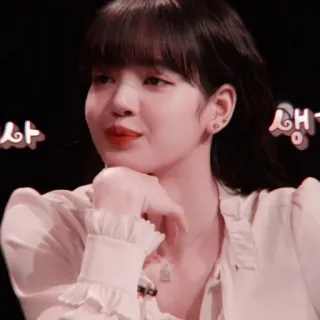 🧐 Lisa Kpop, Singer, Celebrity, Female, Portrait, Lisa, Blackpink whatsapp sticker