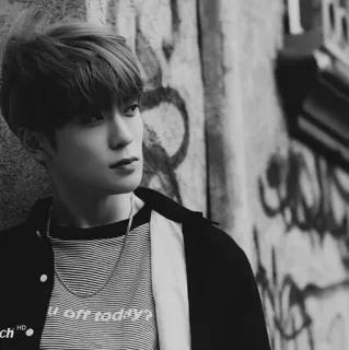✖️ off teddy? man, streetwear, portret, zwart-wit, muur, ketting, koreaans telegram sticker
