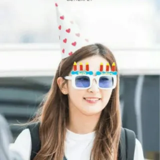 💘 birthday, party, woman, celebration, hat, glasses telegram sticker