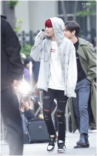 😅 IT'S MARK kpop, mark, promi, person, mode, stil telegram sticker