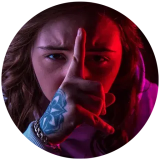 🤙 mujer, gesto, mano, dedo corazón, tatuaje telegram sticker