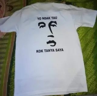 🦧 YO NDAK TAU
KOK TANYA SAYA t-shirt, clothing, face, question whatsapp sticker