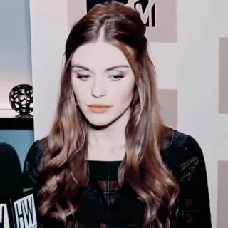 🐟 Lydia Martin Teen Wolf Teen Wolf, Lydia Martin, Holland Roden, Actrice, Cheveux roux, MTV whatsapp sticker