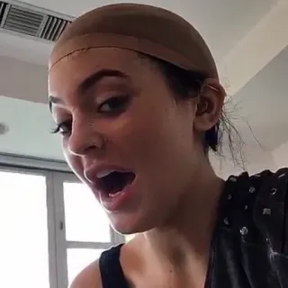 😠 woman, head covering, face, expression whatsapp sticker