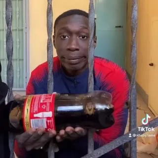 🥤 Khaby Lame Khaby Lame, TikTok, Coca-Cola, Garrafa, Meme, Vídeo viral telegram sticker