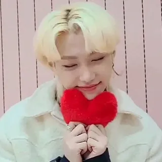 ❤️ Felix kpop, stray kids, idol, heart, cute, fan telegram sticker