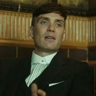 😄 Tommy Shelby Peaky Blinders Tommy Shelby, Peaky Blinders, Charakter, TV Serie, Drama, Mann, Anzug telegram sticker