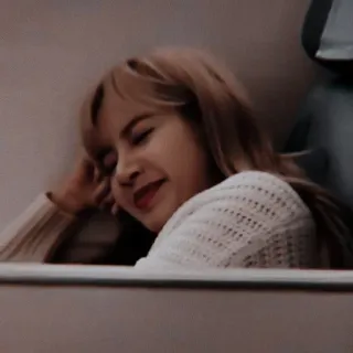 🎞 Lisa kpop, lisa, blackpink, idol, cantora telegram sticker