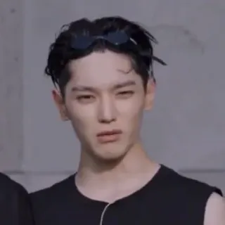 😏 personne, lunettes de soleil, visage, expression, homme, K-pop telegram sticker