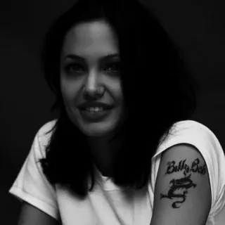 🗻 Billy Bob Tatuaggio, Angelina Jolie, Celebrità telegram sticker