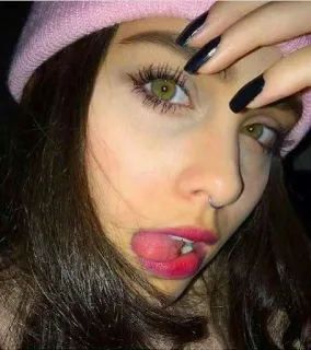 😜 女性, 女の子, ポートレート, 顔, 目, 唇, 帽子 whatsapp sticker