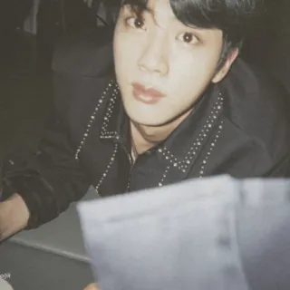 🐚 Jin kpop, cantante, idol, bts, bangtan sonyeondan, pop coreano telegram sticker
