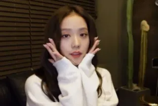 👄 Jisoo kpop, penyanyi, selebriti, jisoo, blackpink, perempuan whatsapp sticker