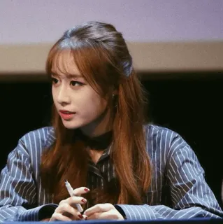 🌚 woman, girl, portrait, asian, singer, korean whatsapp sticker