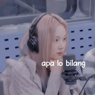 ☕ apa lo bilang kpop, aespa, karina, what did you say, espressione, cuffie, microfono telegram sticker