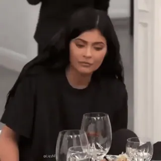 ▪️ Kylie Jenner pessoa, kylie jenner, celebridade, mídias sociais, reality show, retrato telegram sticker