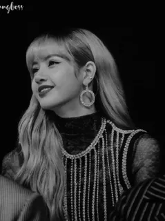 ◽️ Lisa mulher, Blackpink, cantora, kpop, retrato, moda telegram sticker