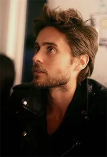🙄 Jared Leto aktor, celebryta, portret, mężczyzna, skórzana kurtka, piosenkarz telegram sticker