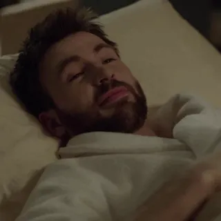 🦇 uomo, persona, sonno, letto, chris evans telegram sticker