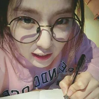 💖 personne, femme, lunettes, écriture, carnet, stylo, selfie telegram sticker