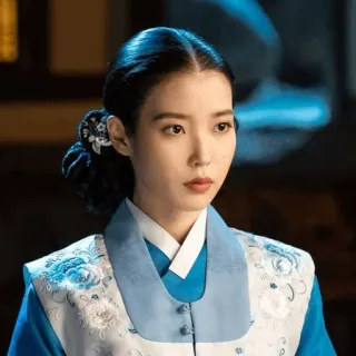 ✨ IU IU, Koreanische Schauspielerin, Promi, Traditionelle Kleidung, Koreanisches Drama telegram sticker