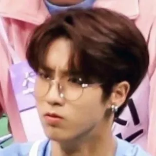 😕 kpop, 韩国, 人, 亚洲人, 男人, 眼镜, 脸 telegram sticker