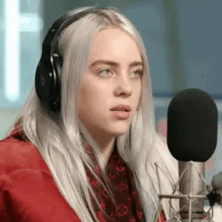 🌊 Billie Eilish Billie Eilish, piosenkarka, muzyk, portret, celebrytka, kobieta, słuchawki telegram sticker