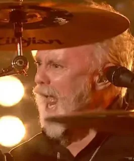 😠 Roger Taylor batterista, musica, band, Queen, musicista, rock telegram sticker