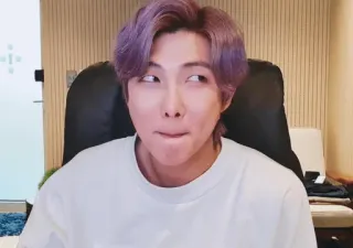 👀 RM kpop, rm, bts, ผมสีม่วง, ไอดอล, นักดนตรี telegram sticker