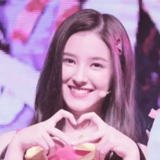 🌷 Nancy Jewel McDonie kpop, sänger, nancy, idol, herz, mädchen, promi telegram sticker