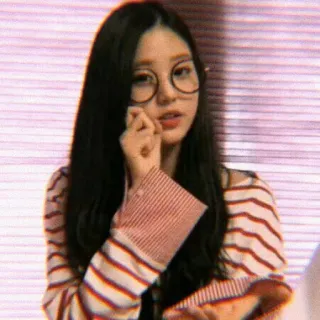 🍼 mulher, óculos, retrato, pessoa, camisa listrada, cabelo, asiática telegram sticker