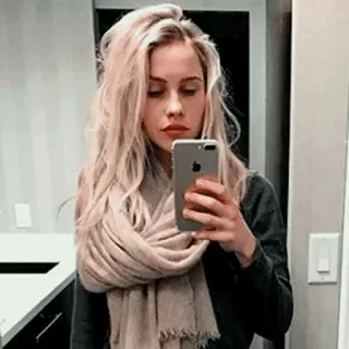 🗽 donna, selfie, bionda, sciarpa, ritratto, telefono telegram sticker
