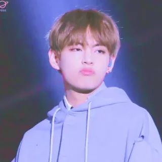 😗 V K-pop, BTS, Корейский, Музыка, Айдол, Певец telegram sticker